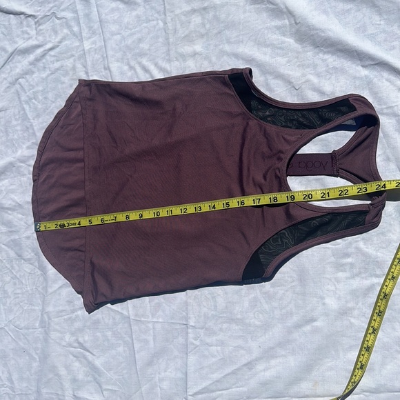 Jill Yoga Athletic Tank top purple mesh detail size Medium - Picture 7 of 7